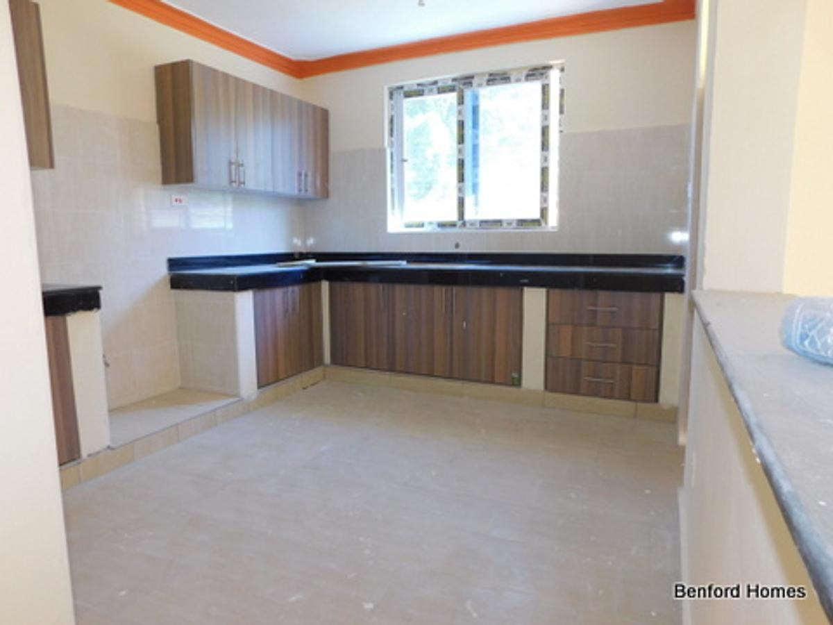 3 Bed Townhouse with Swimming Pool at Mtwapa - 8