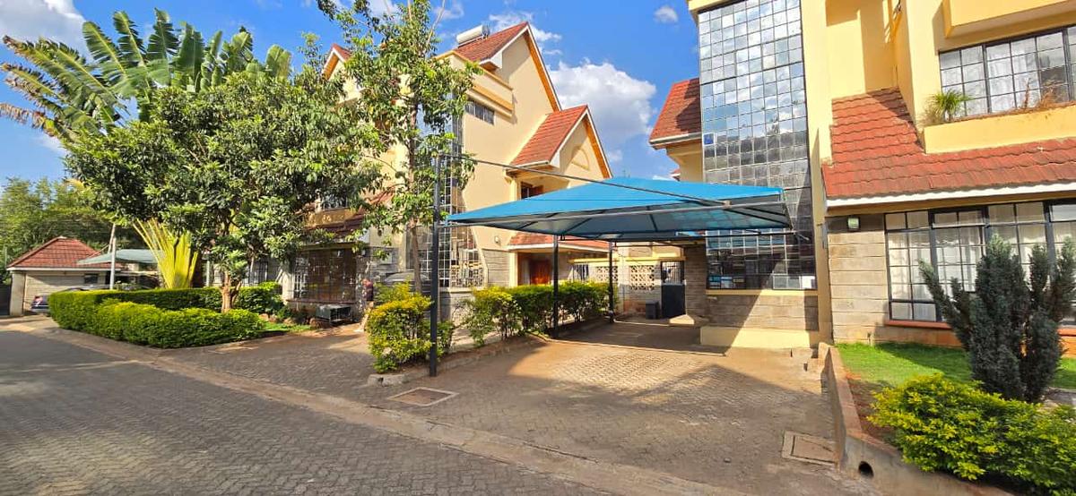 5 Bed Townhouse with En Suite at Kaputei Gardens - 1