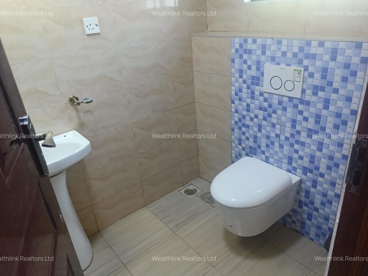 4 Bed Townhouse with En Suite at Muteero - 19