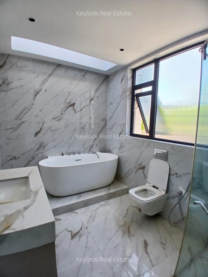 5 Bed Townhouse with En Suite at Lavington Green - 9