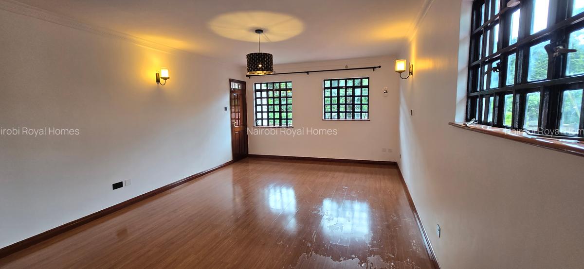 5 Bed Townhouse with En Suite at Off Convent Drive - 15