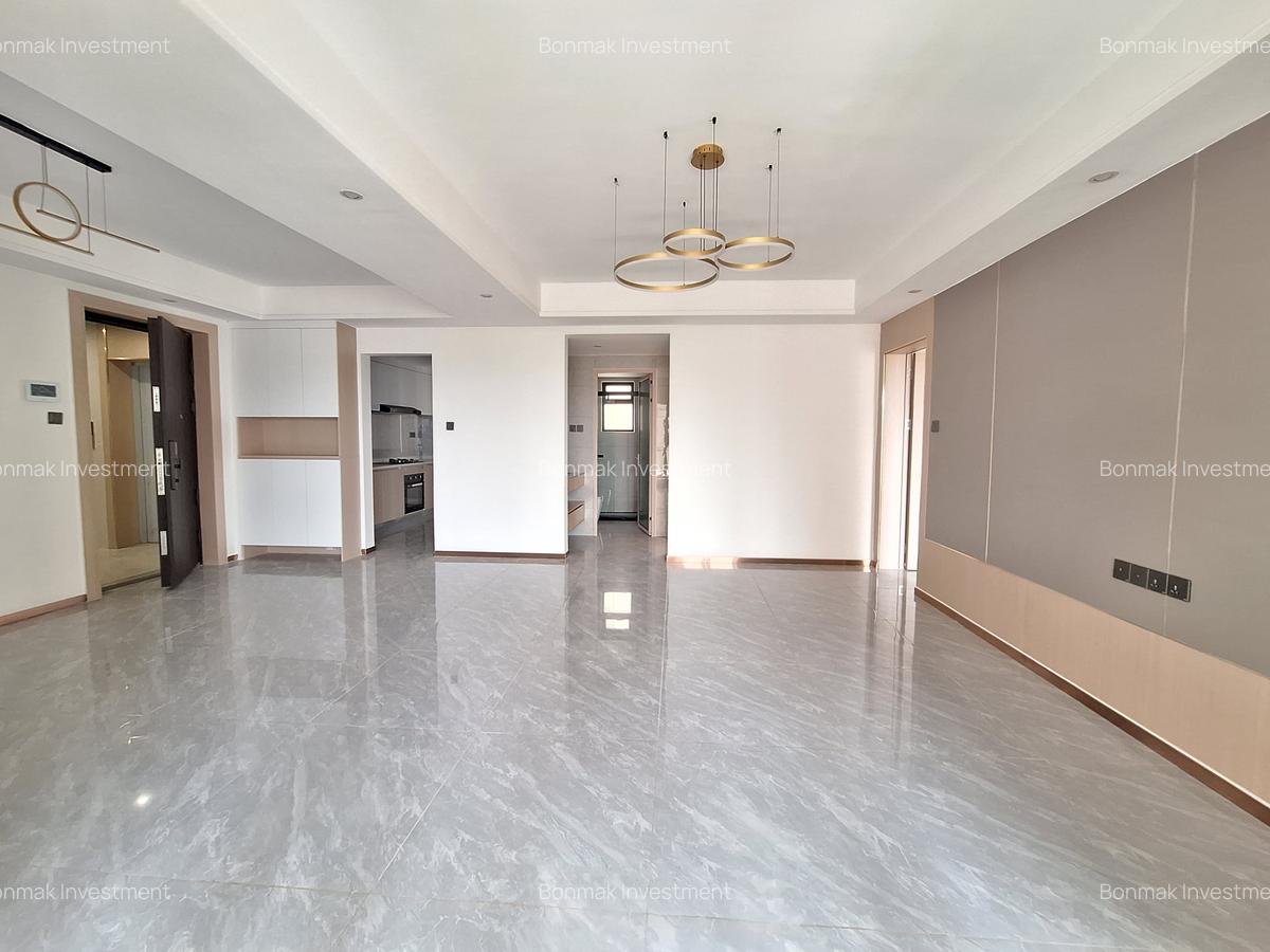 2 Bed Apartment with En Suite at Riverside Drive - 4