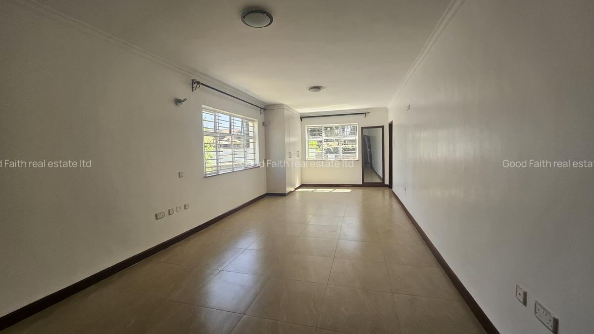 5 Bed House with En Suite in Runda - 6