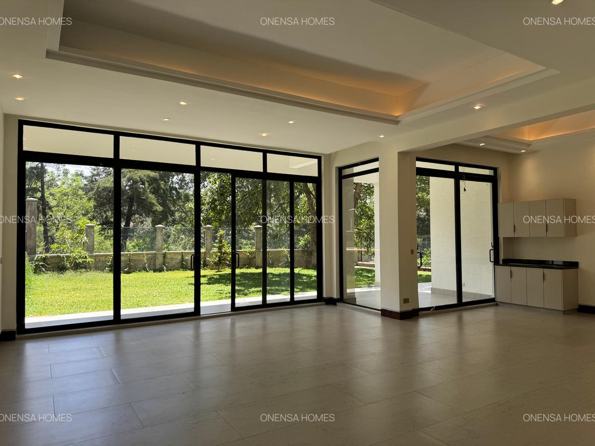 6 Bed Villa with En Suite in Kitisuru - 8