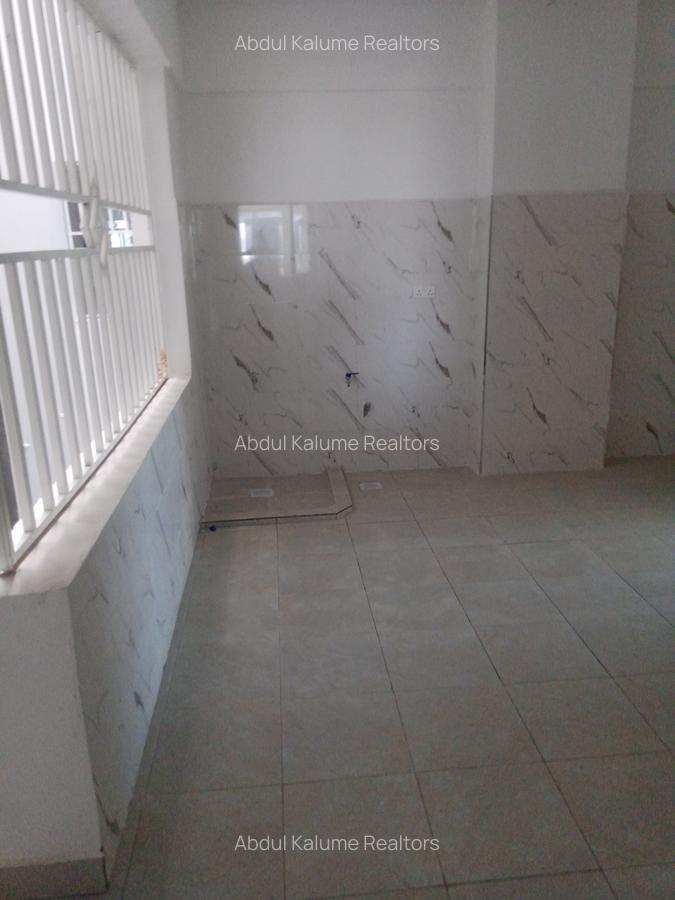 Serviced 3 Bed Apartment with En Suite at Kizingo - 8