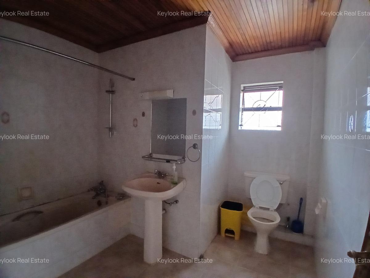 4 Bed Townhouse with En Suite at Lavington Mbaazi Avenue - 9