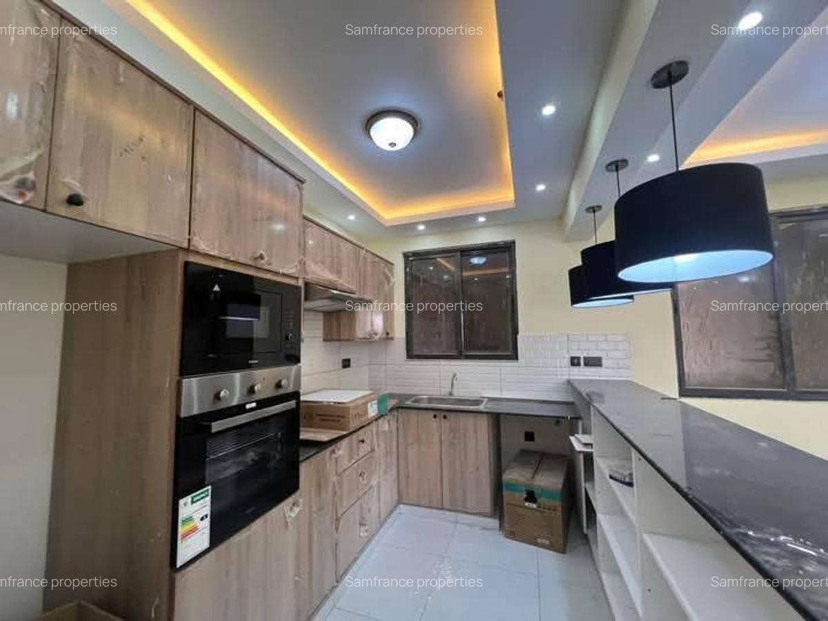 3 Bed Apartment with En Suite at Beach Road - 1