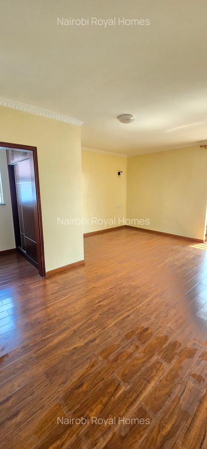 5 Bed Townhouse with En Suite at Lavington Road - 6