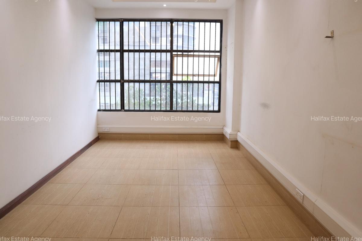 950 ft² Office with Service Charge Included at Karuna Lane - 7