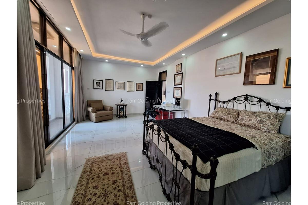 4 Bed Apartment with En Suite in Nyali Area - 11