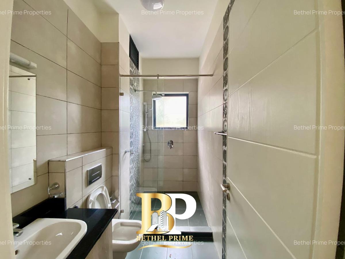 Serviced 2 Bed Apartment with En Suite in Lavington - 6