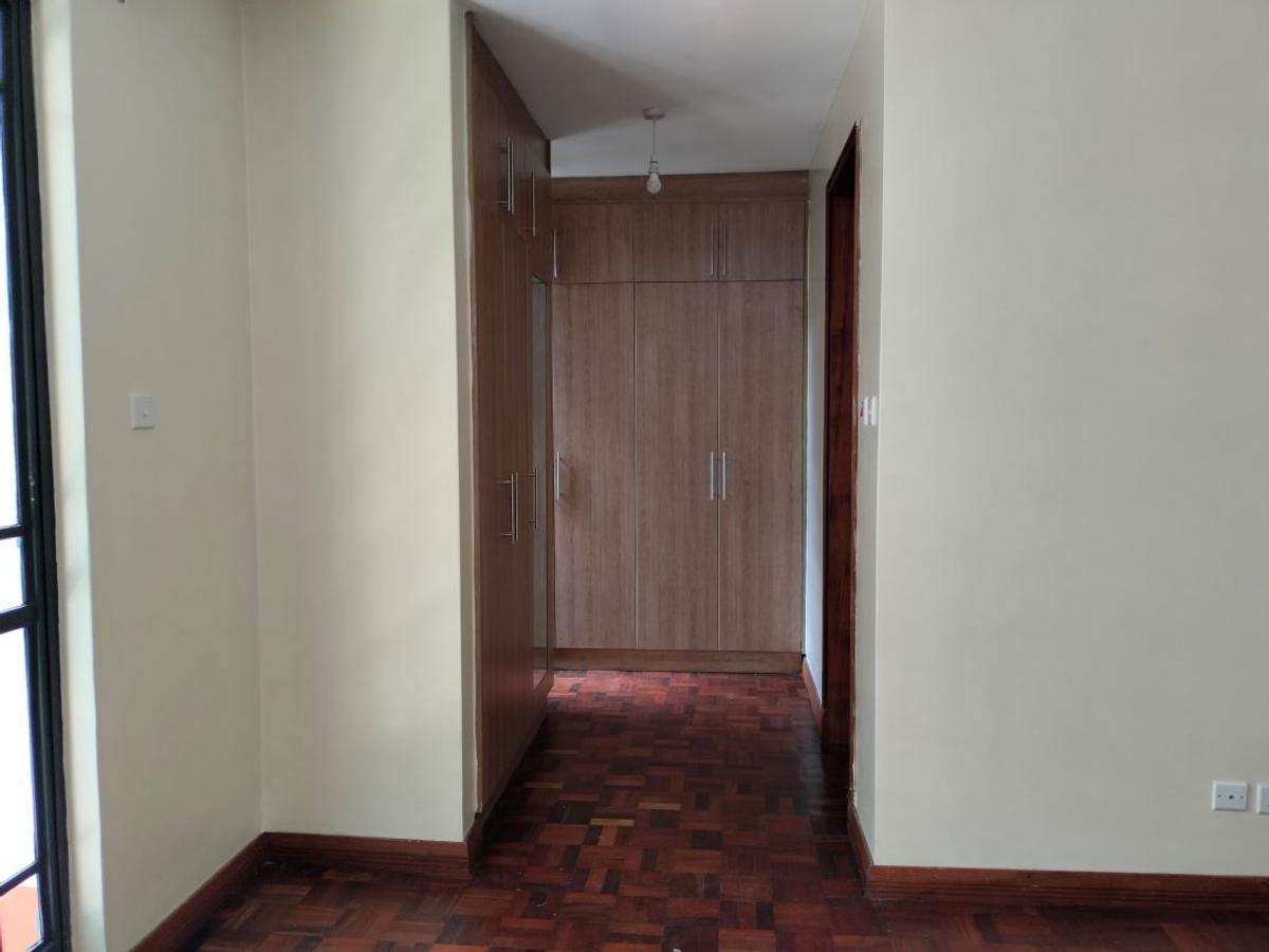 3 Bed Apartment with En Suite in Westlands Area - 8