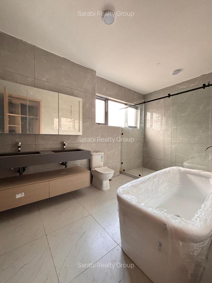 6 Bed Townhouse with En Suite in Lavington - 16