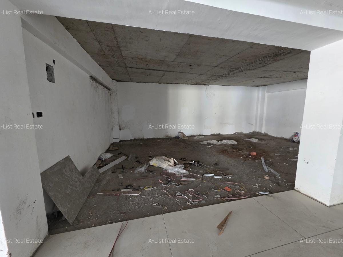 1,000 ft² Commercial Property with Backup Generator at Kilimani - 4