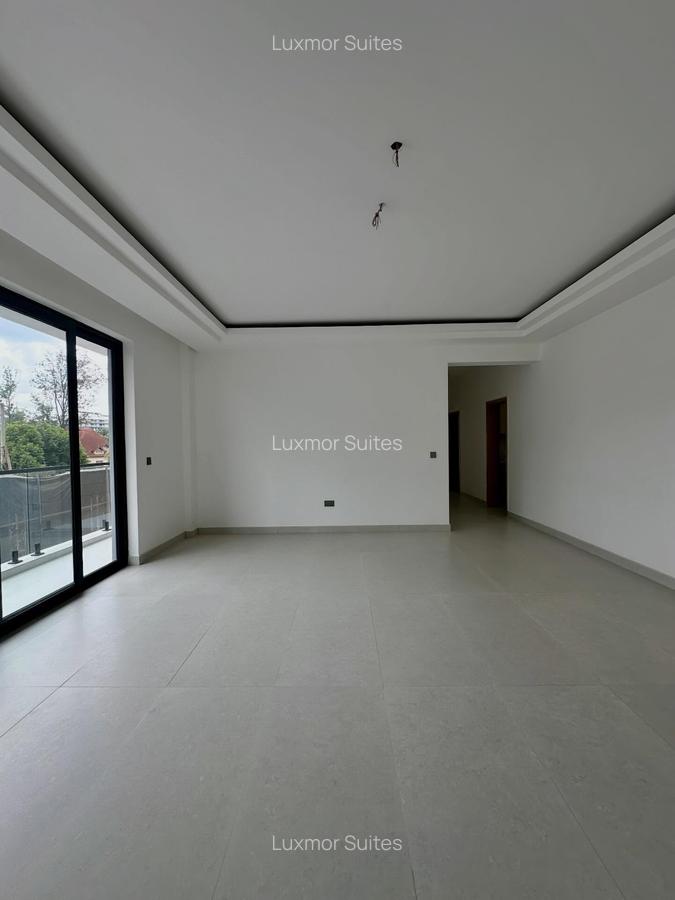 Serviced 3 Bed Apartment with En Suite at Brookside Area - 1
