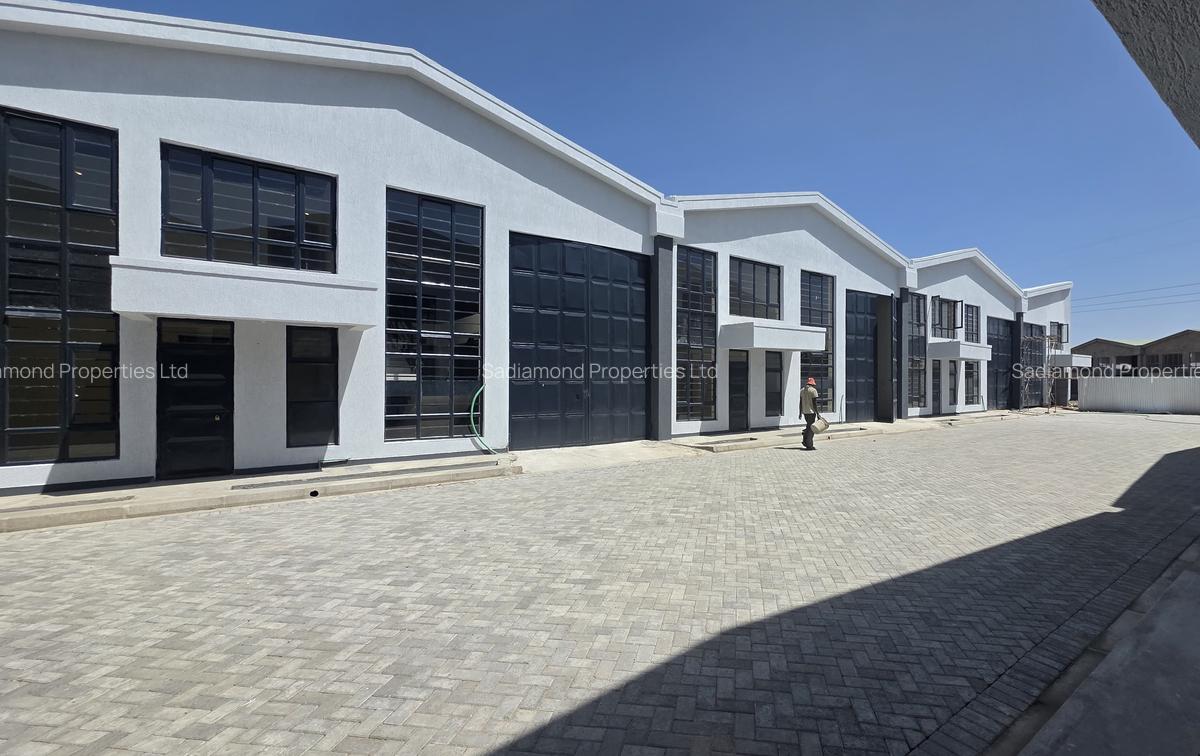 Warehouse with Parking at North Airport Road - 4