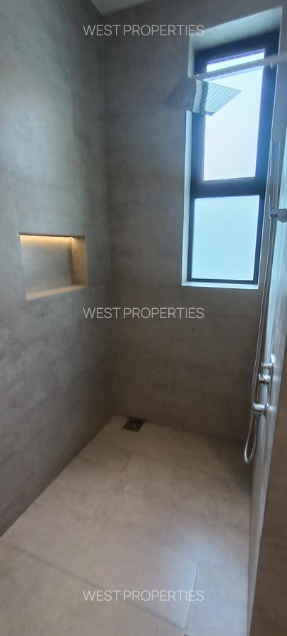 5 Bed Townhouse with En Suite at Manyani Rd - 7