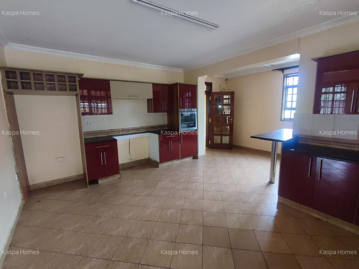4 Bed House with En Suite in Karen - 3