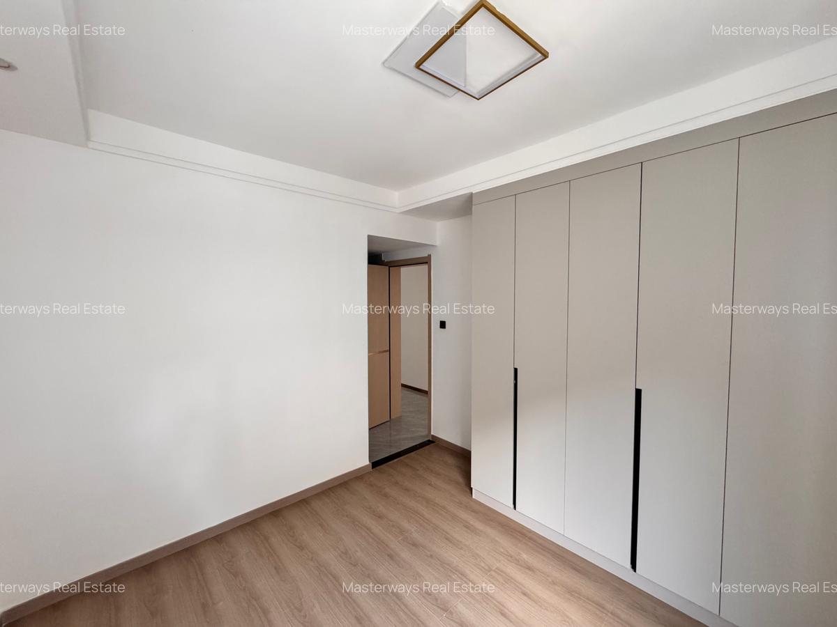 3 Bed Apartment with En Suite in Riverside - 9