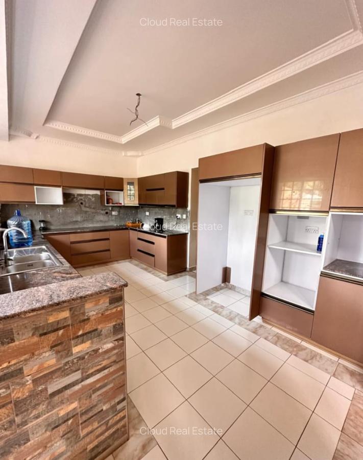 4 Bed House with En Suite in Karen - 3