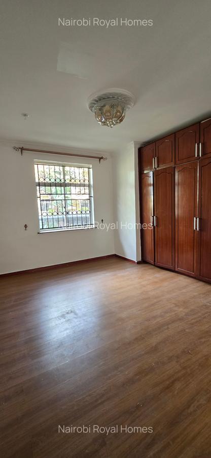 4 Bed Townhouse with En Suite at Convent Drive - 8