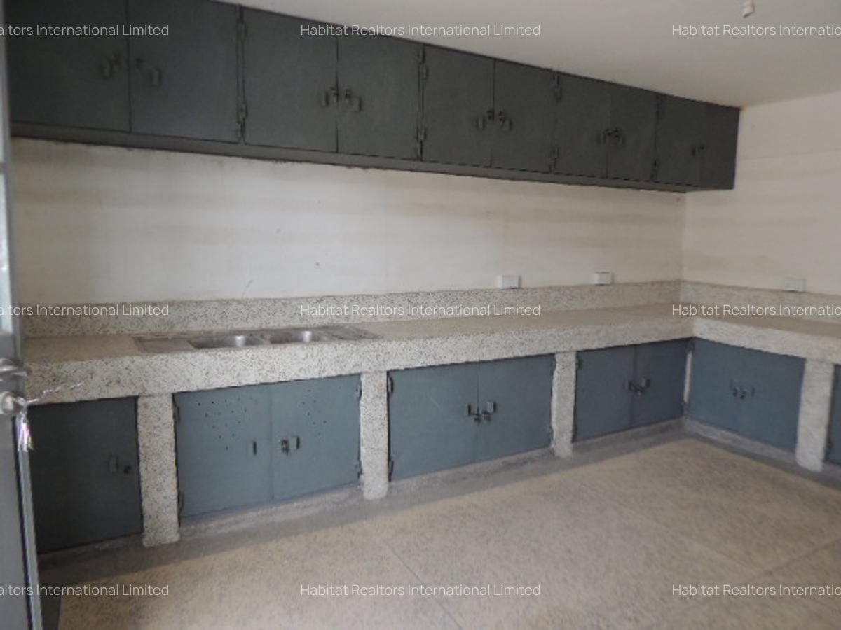 209 ft² Shop with Service Charge Included at Malaa - 3