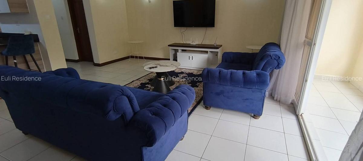 Serviced 2 Bed Apartment with En Suite at Lantana Rd - 5