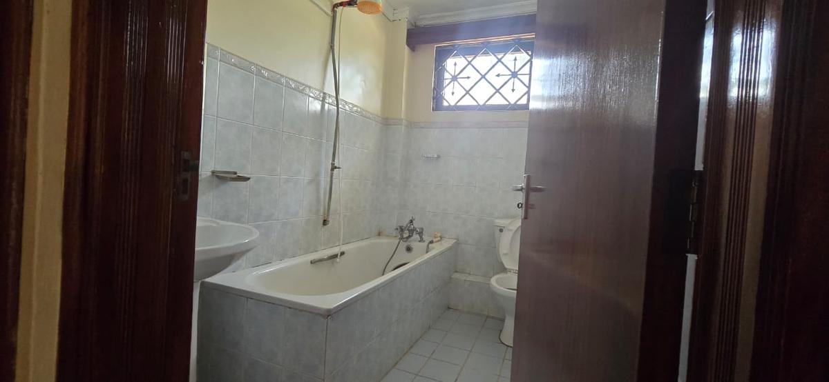 5 Bed House with En Suite at Muthaiga North - 2