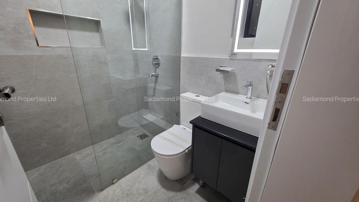 3 Bed Apartment with En Suite in General Mathenge - 8