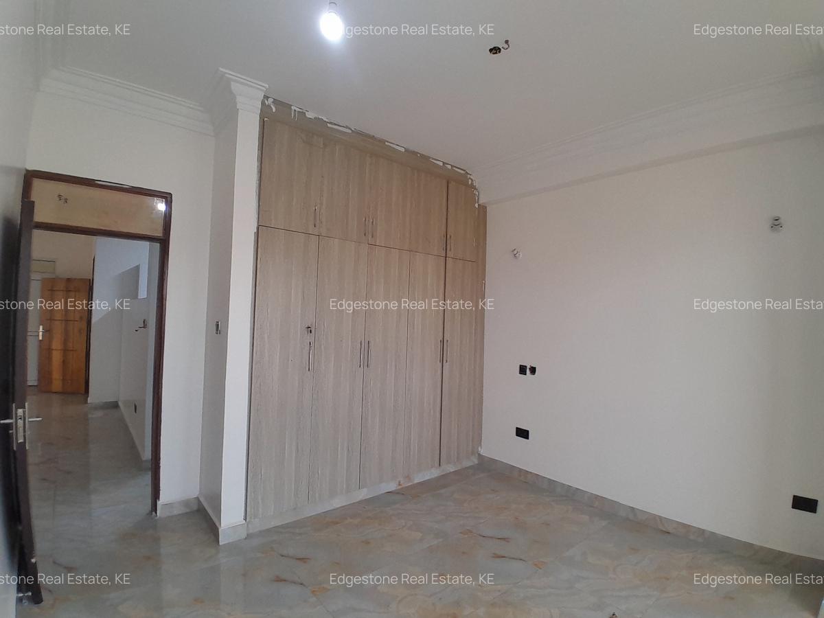 3 Bed Apartment with En Suite in Mombasa CBD - 16