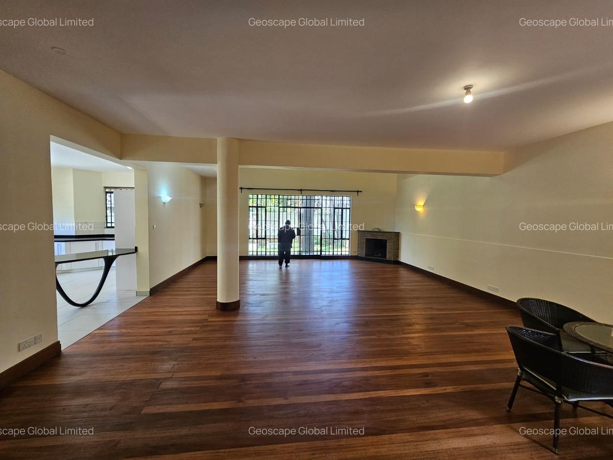 5 Bed Townhouse with En Suite in Lavington - 9