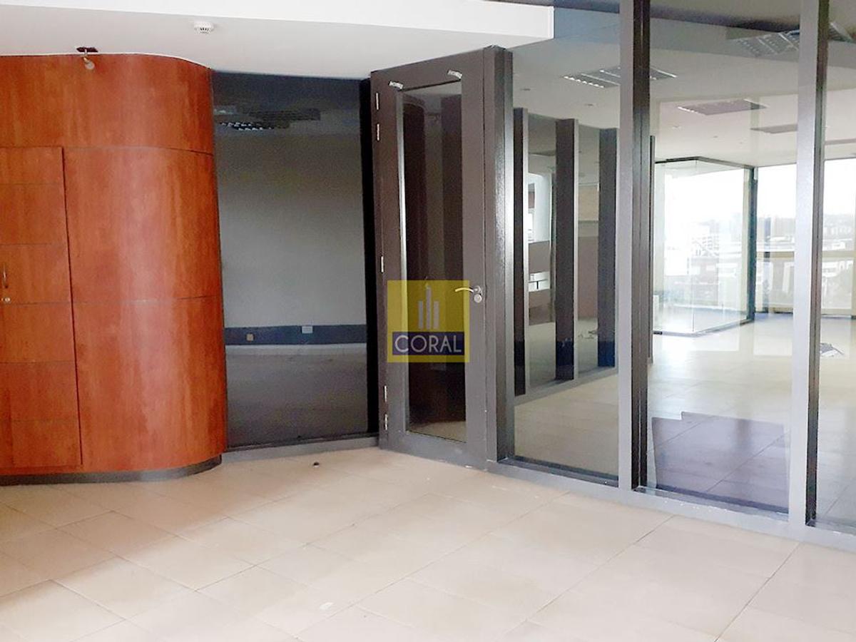 2,934 ft² Office with Service Charge Included in Westlands Area - 9