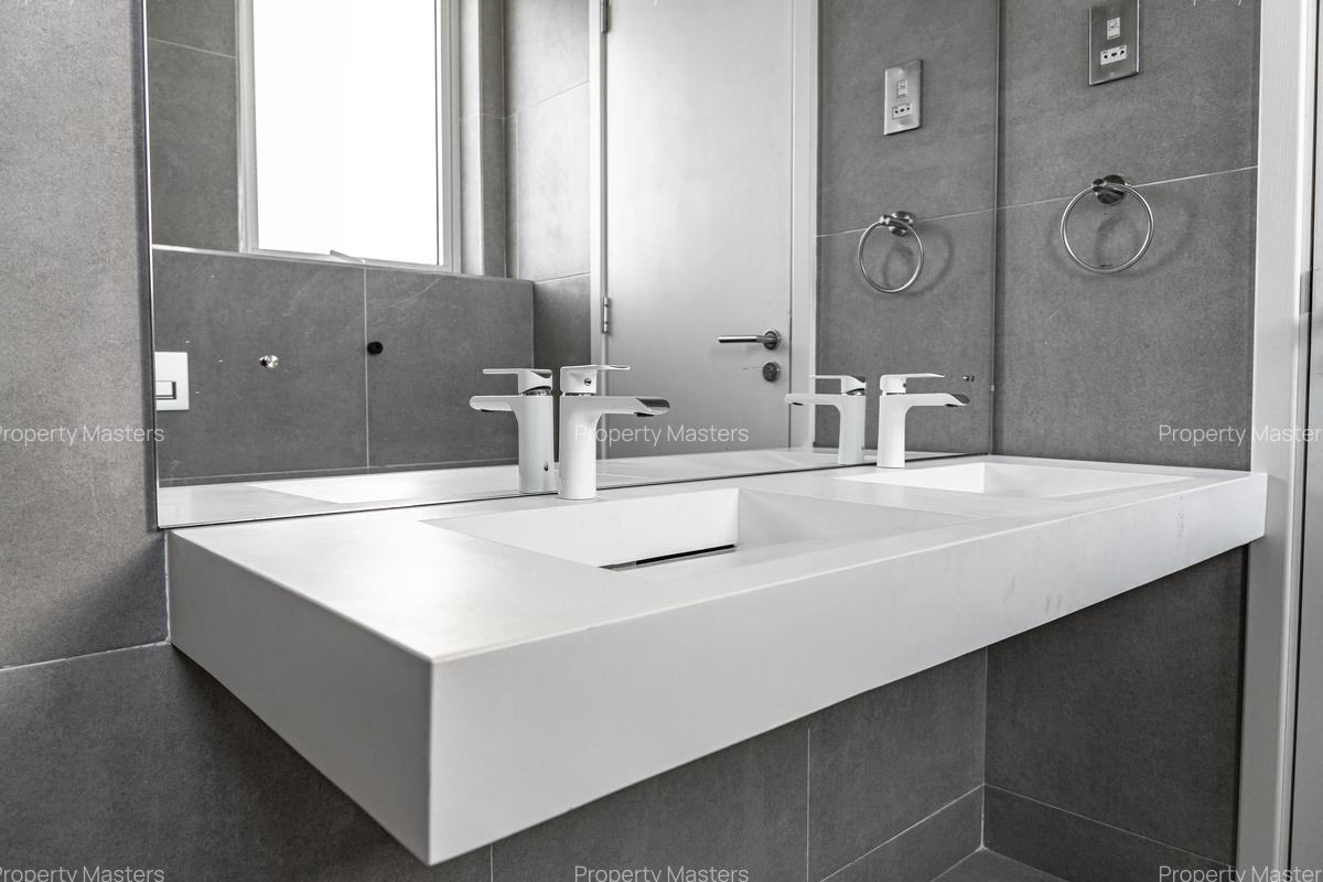 4 Bed Townhouse with En Suite at Kabasiran Avenue - 18