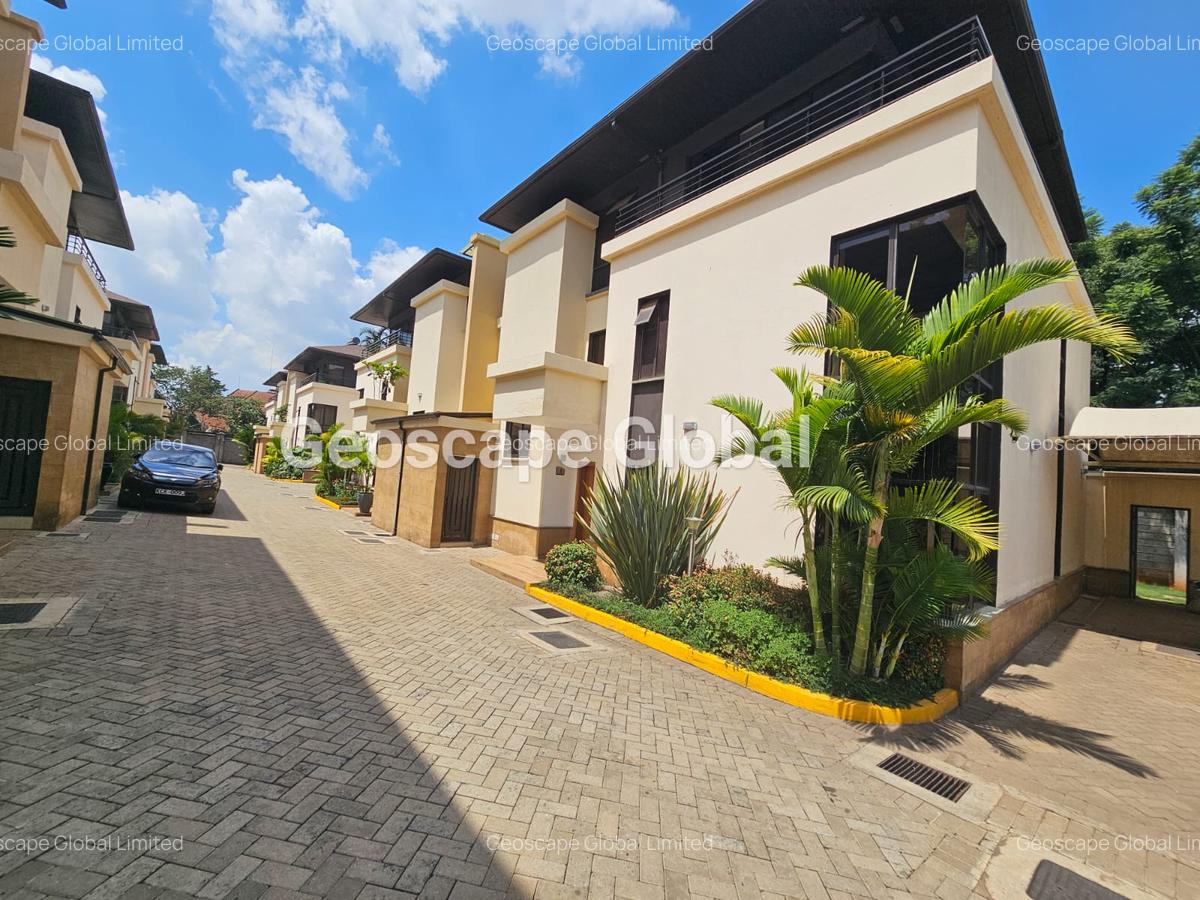 5 Bed Townhouse with En Suite in Lavington - 8