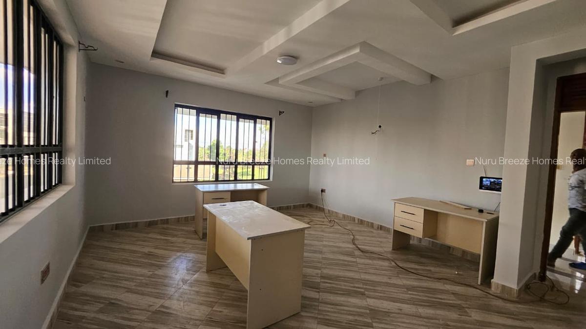 5 Bed Townhouse with En Suite in Kiambu Road - 17