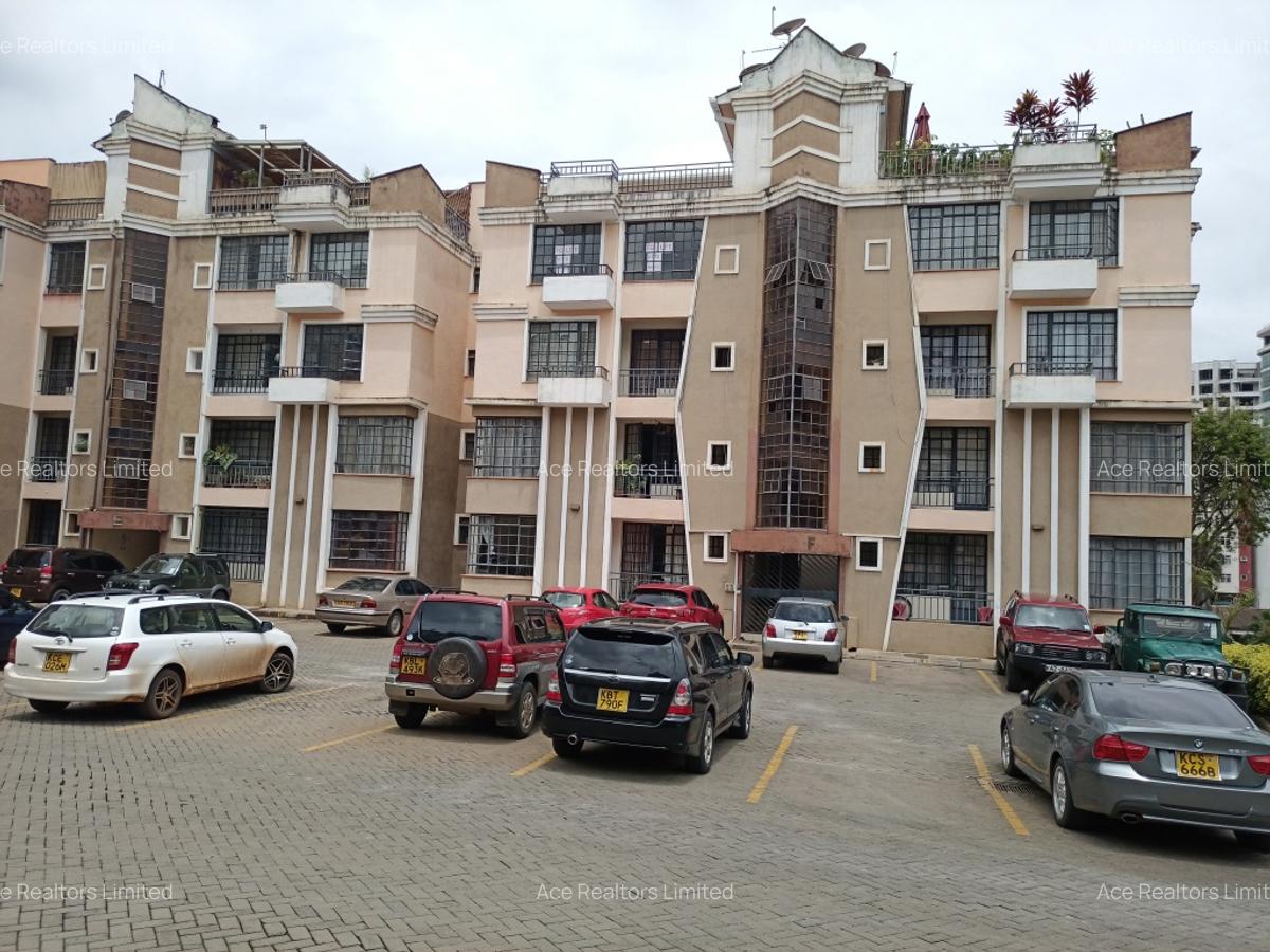 1 Bed Apartment with En Suite at Riverside Drive - 1