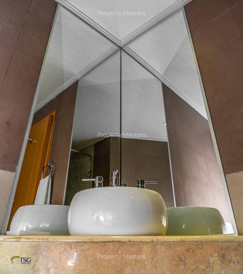 Serviced 1 Bed Apartment with En Suite at Wood Avenue - 14