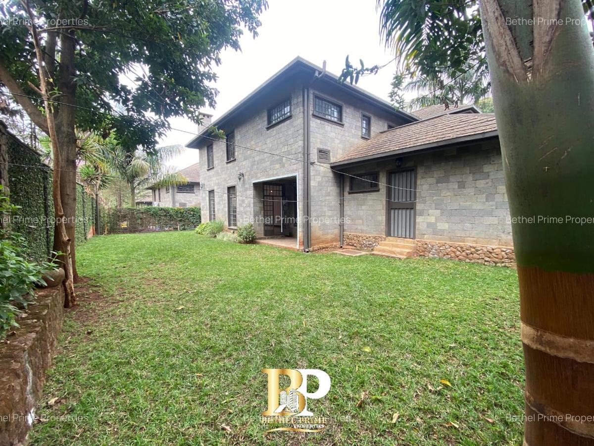 4 Bed Townhouse with En Suite in Spring Valley - 2