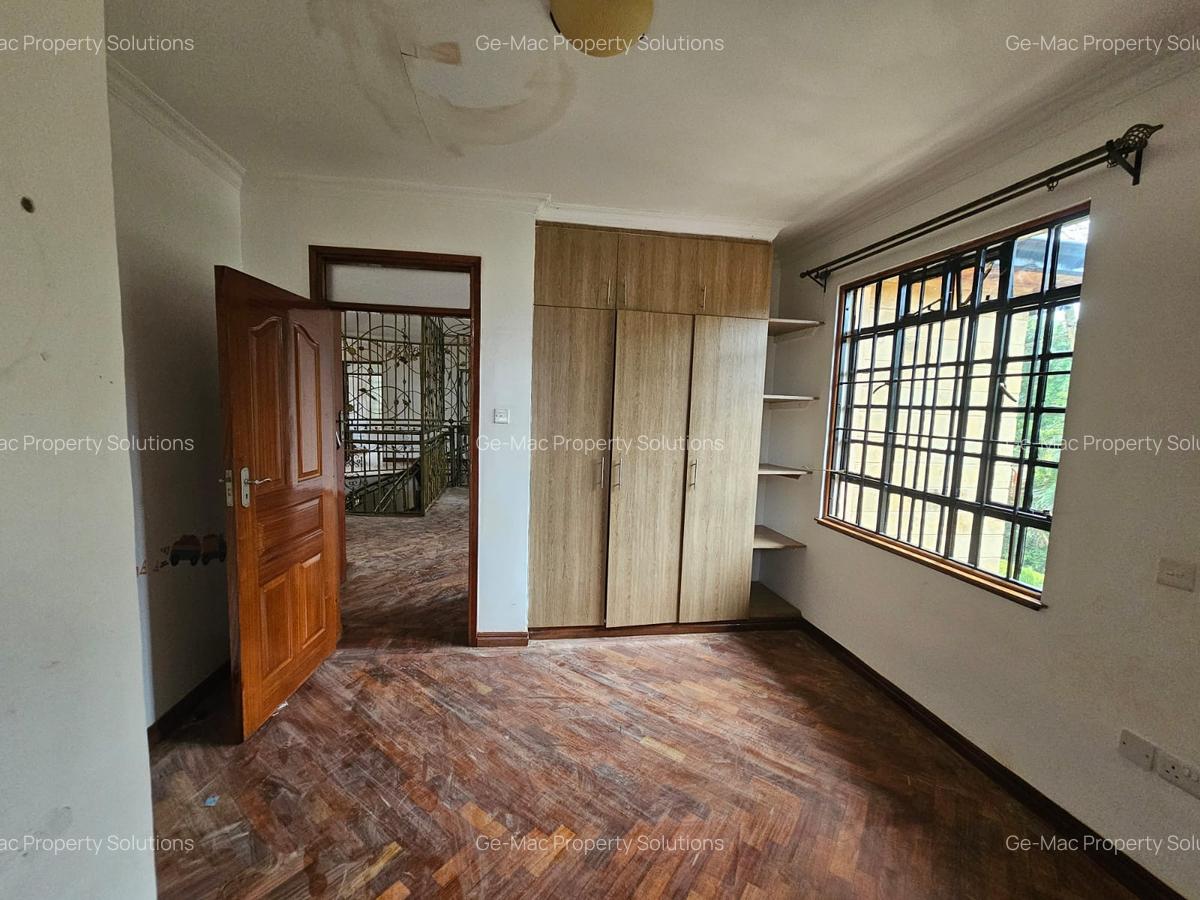 4 Bed Villa with En Suite in Runda - 13