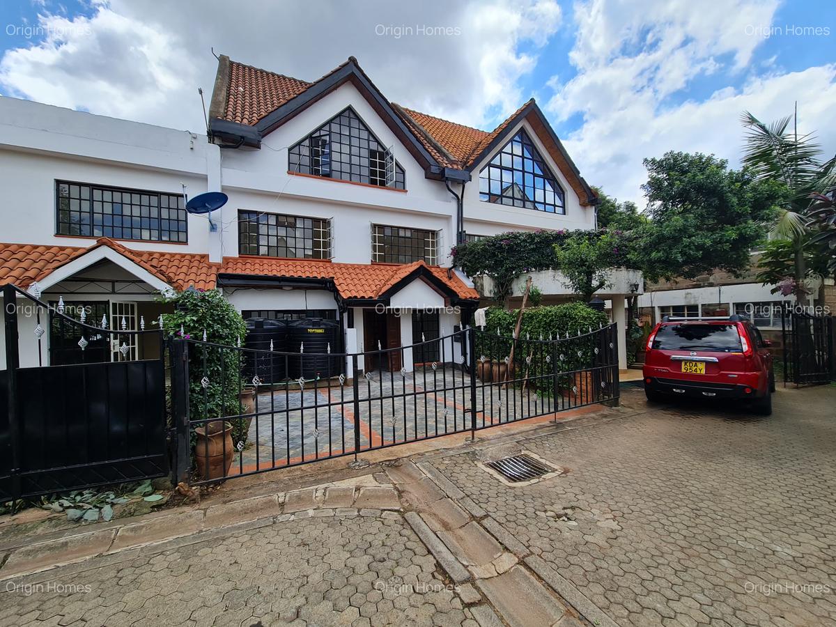 5 Bed Townhouse with En Suite at Westlands - 1