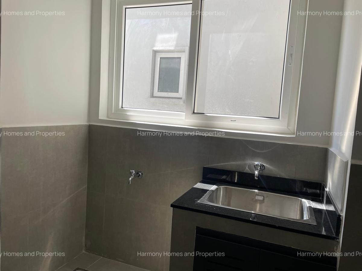 4 Bed Apartment with En Suite at General Mathenge - 9