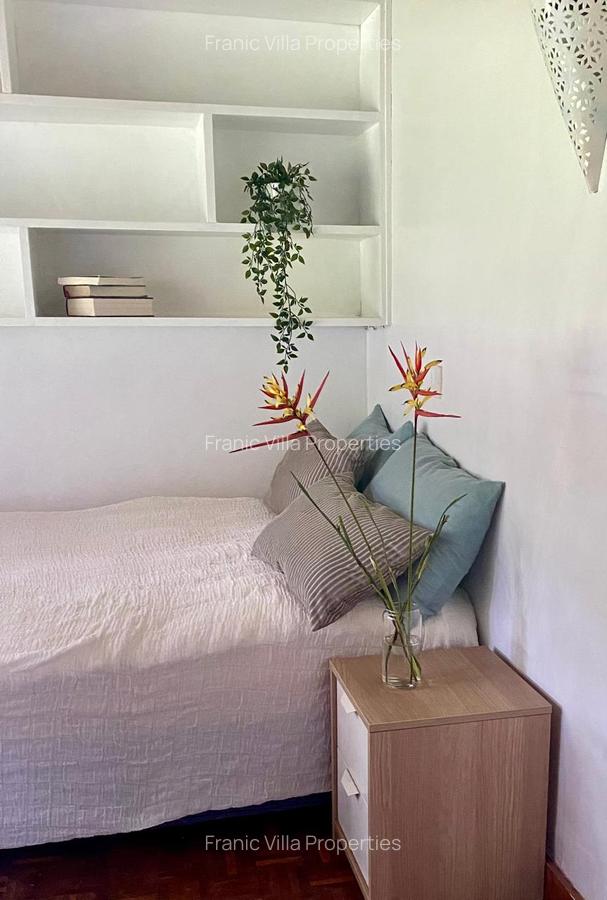 1 Bed House with Garden at Tate Close - 2