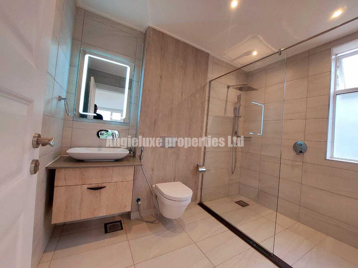 3 Bed Apartment with En Suite at Raphta Road - 15