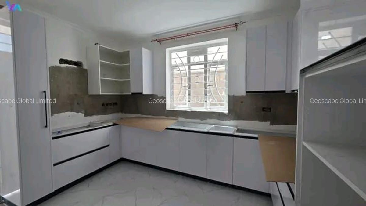 4 Bed Townhouse with En Suite in Kitengela - 4