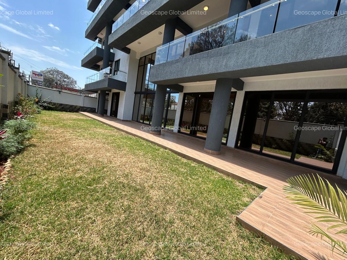 4 Bed Apartment with En Suite in Spring Valley - 1