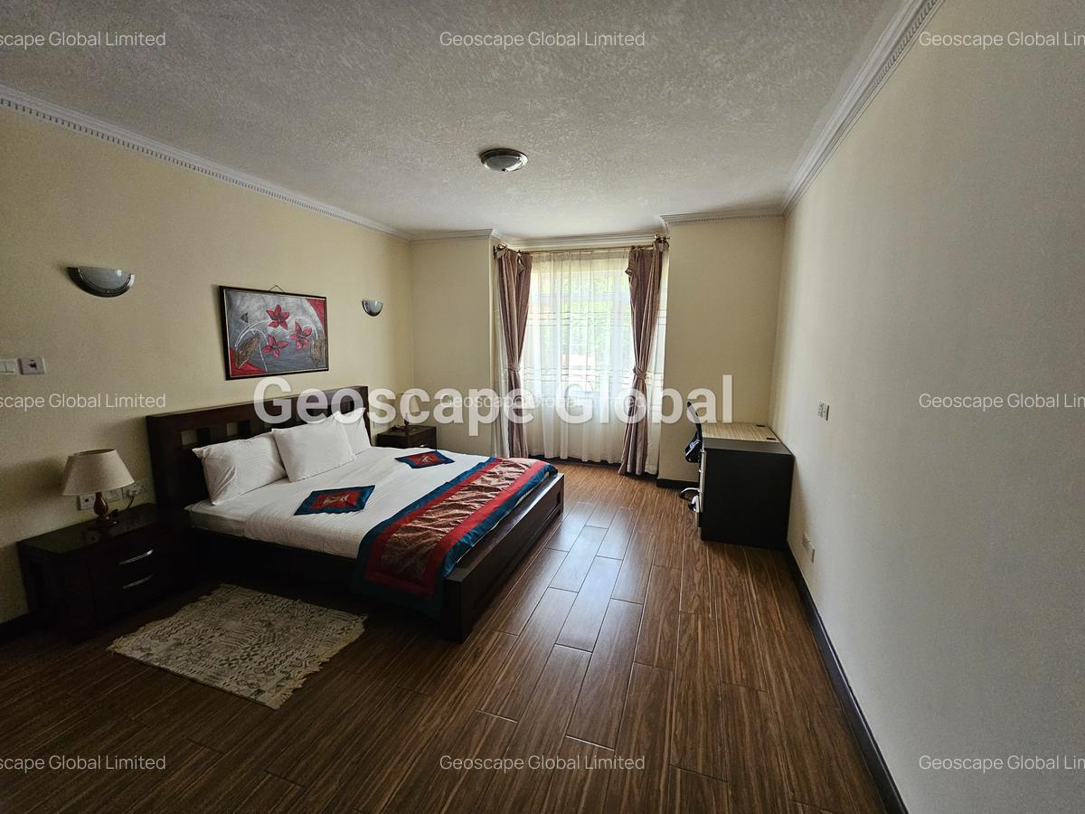 Furnished 2 Bed Apartment with En Suite in Brookside - 4