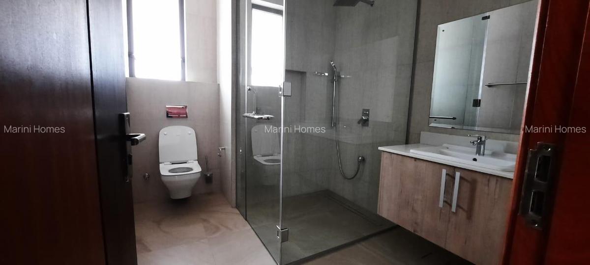 5 Bed Townhouse with En Suite in Lavington - 13