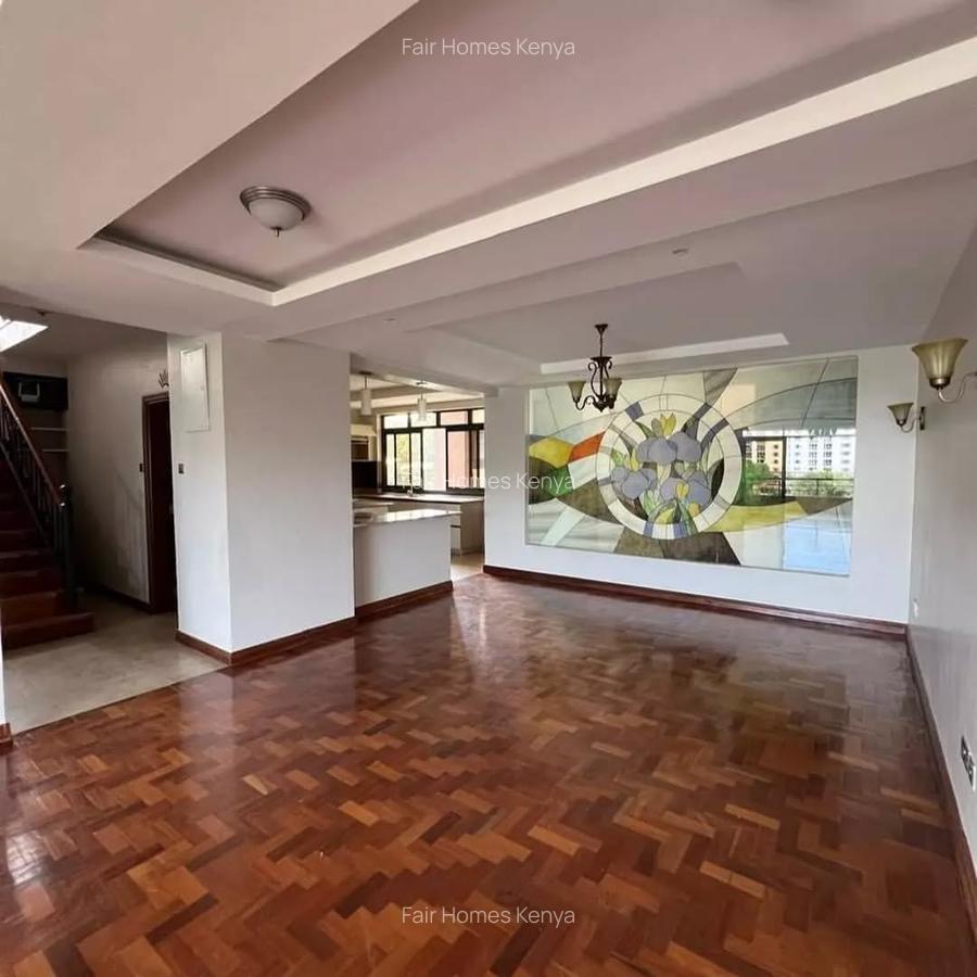4 Bed Apartment with En Suite at Riverside Drive - 2