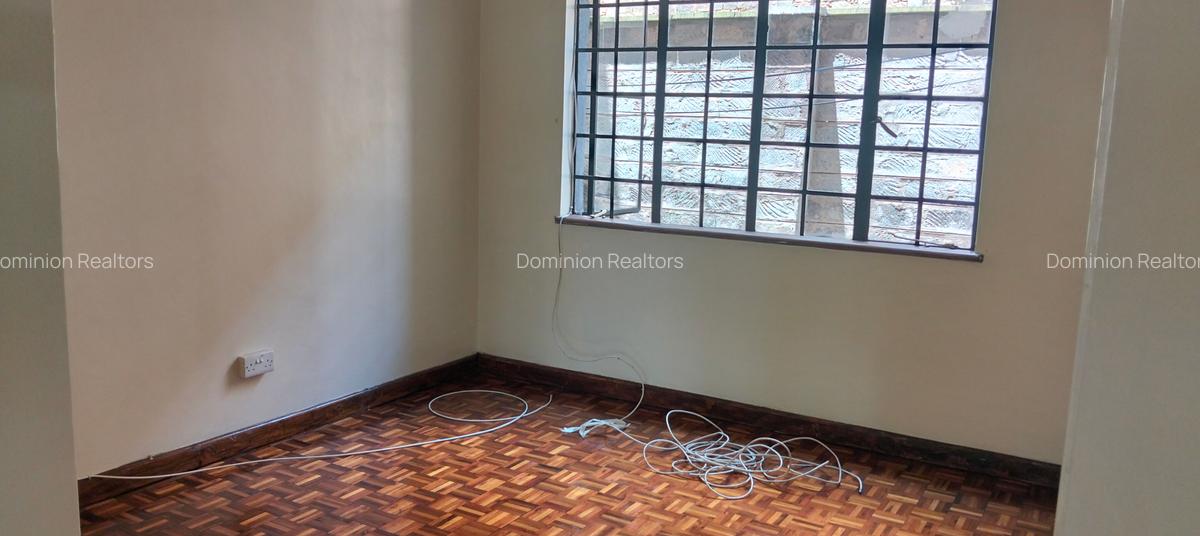 2 Bed Apartment with En Suite in Westlands Area - 12