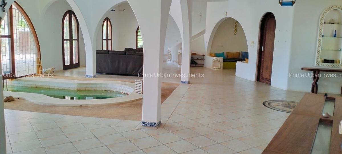3 Bed House with En Suite in Watamu - 1
